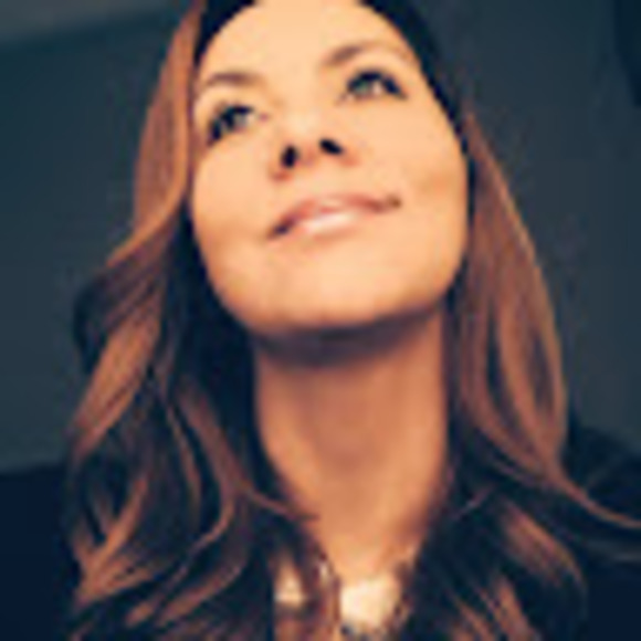 Meet your Posher, Evelyn - Picture 1 of 1